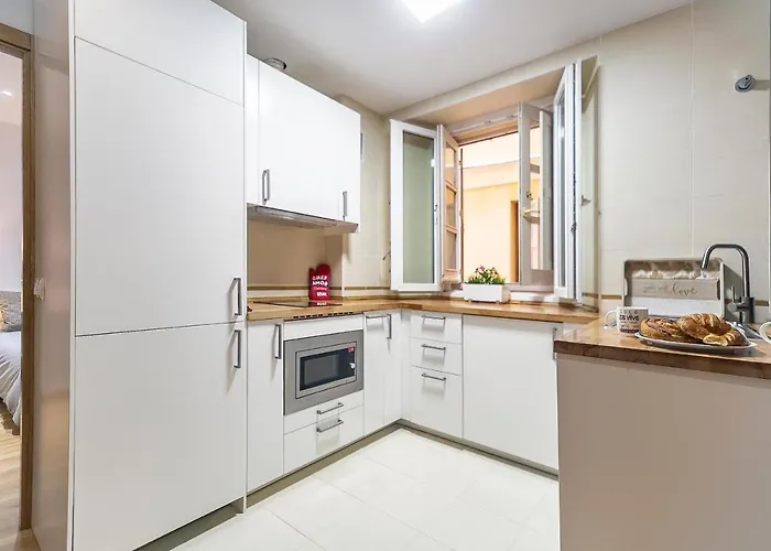 Apartment At Mitjana Plaza *
